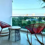 Serene Bay By Wynwood House