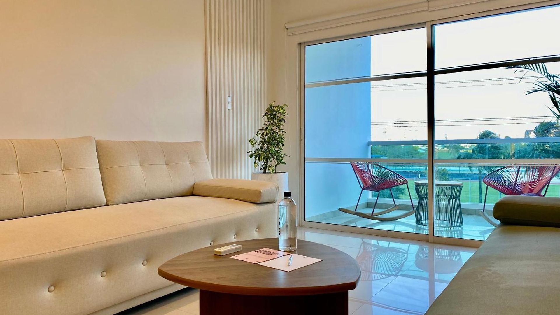 Apartment Serene Bay By Wynwood House