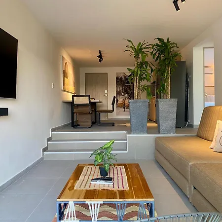 Serene Bay By Wynwood House *