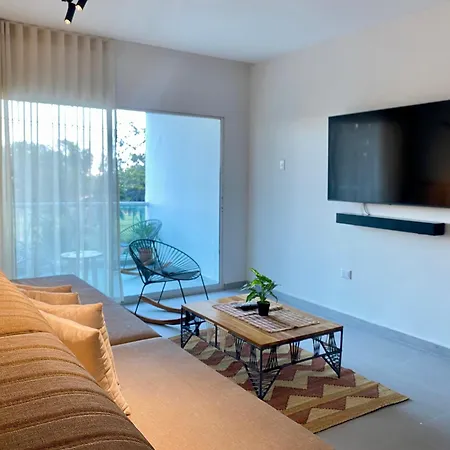 Serene Bay By Wynwood House *
