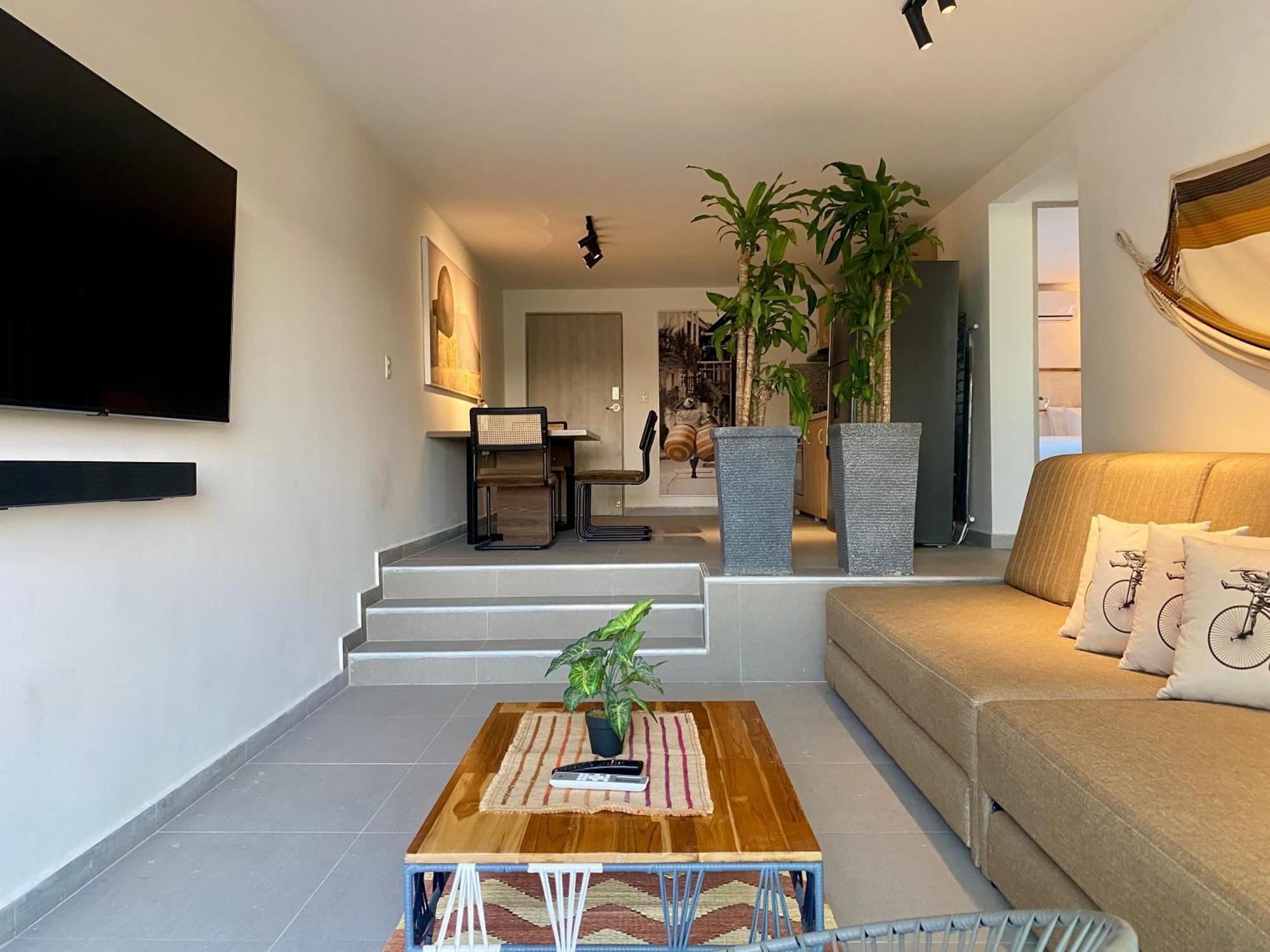 Serene Bay By Wynwood House *